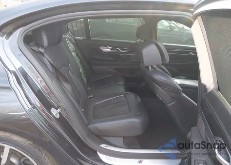 2019 BMW 750I z USA, uszkodzony, nr VIN WBA7F0C5XKGM24930